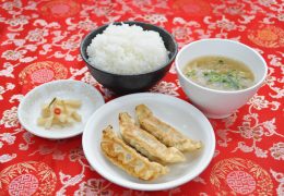 Cセット(白飯+餃子3個)